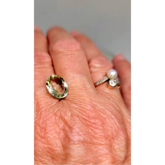 PERFECT Prasiolite (Green Amethyst)!! - Picture 10 of 11